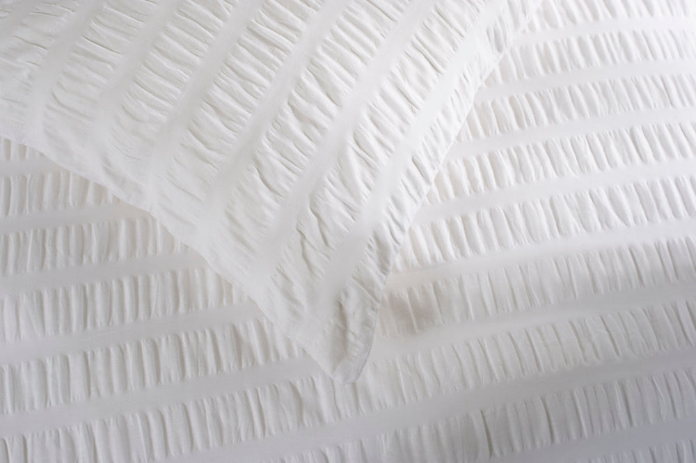 TLC Stamford Seersucker Easycare Duvet Bedlinen - Deyongs