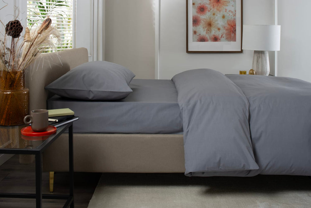 200TC Fitted Sheet Charcoal - Detail