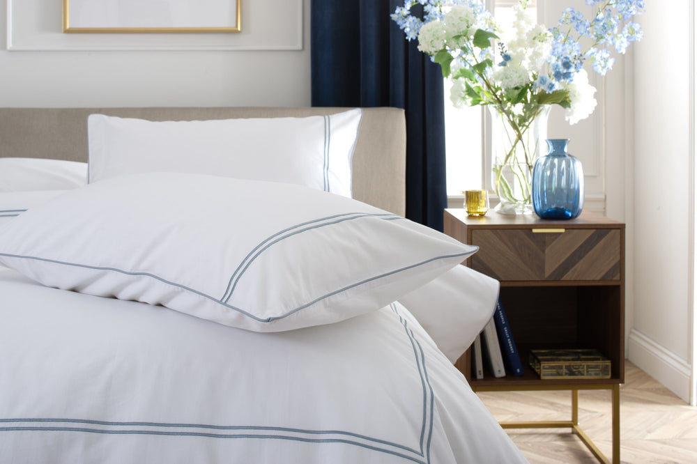 Angelique Duvet Set, pillow detail