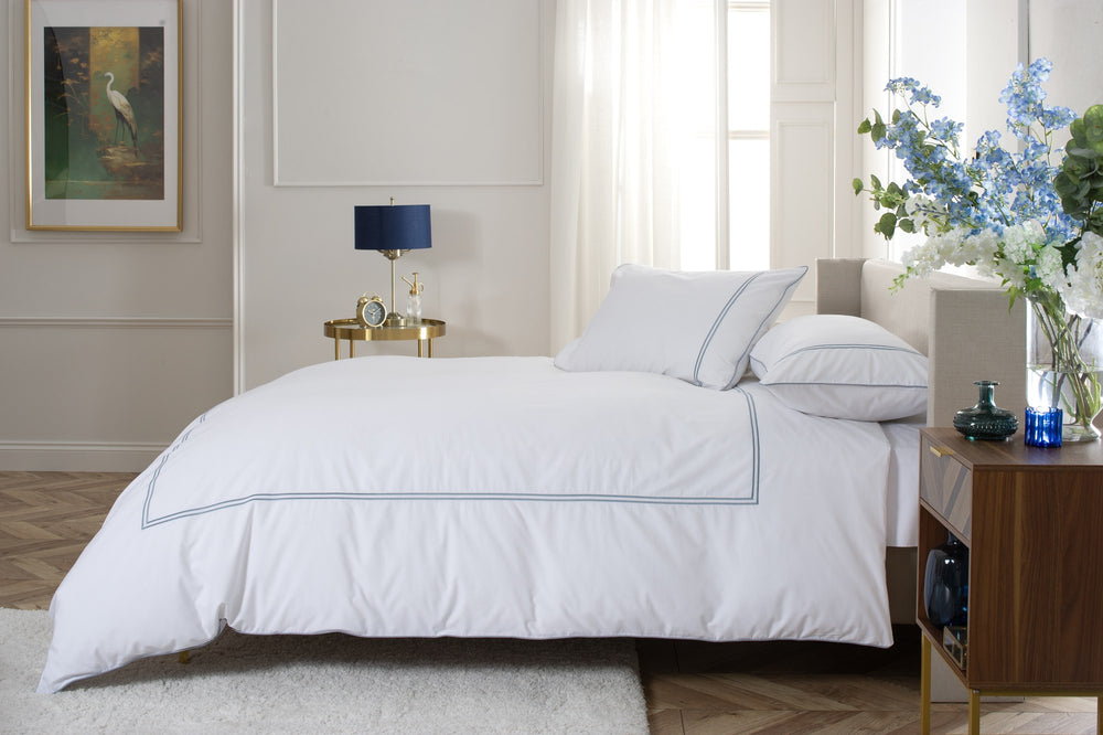 Angelique Duvet Set, side